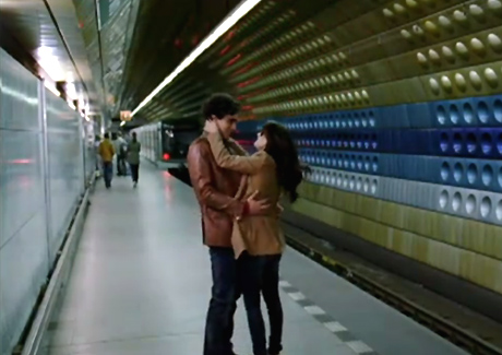 Airtel reveals new global identity