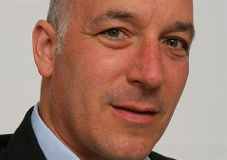 Warc chief executive Olins steps down