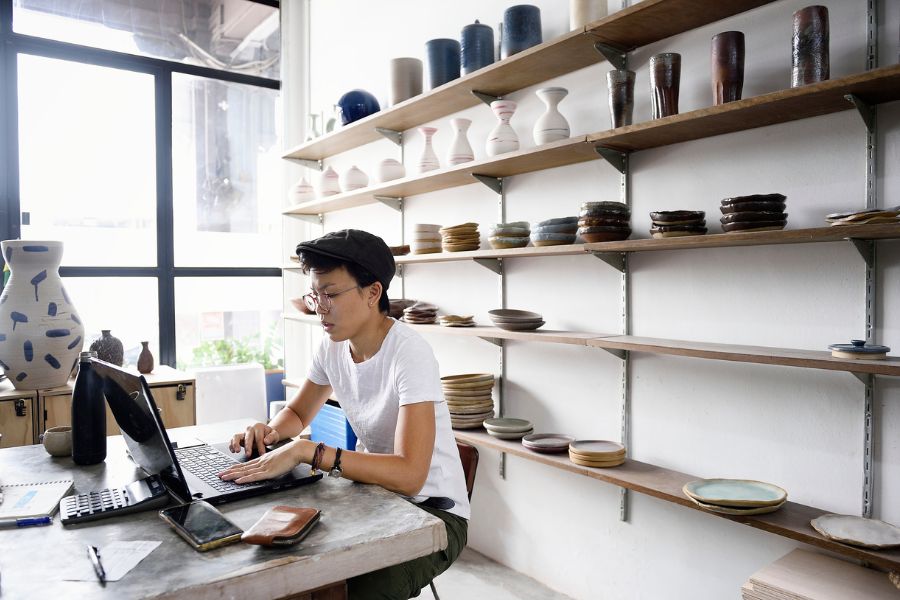 SME businesses in Singapore expect revenue growth and positive cash flow in 2023