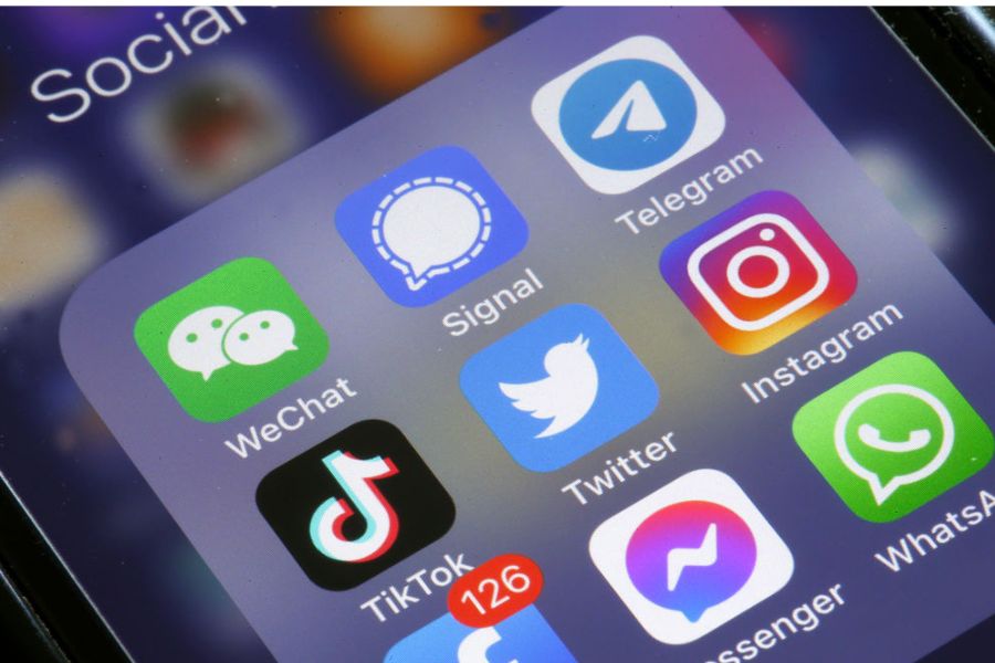 Singapore introduces code to protect teens from harmful ads on social media