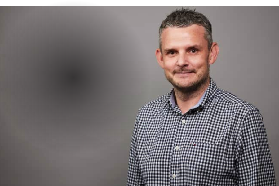 UM cuts jobs in Australia, veteran Andrew Murray steps down