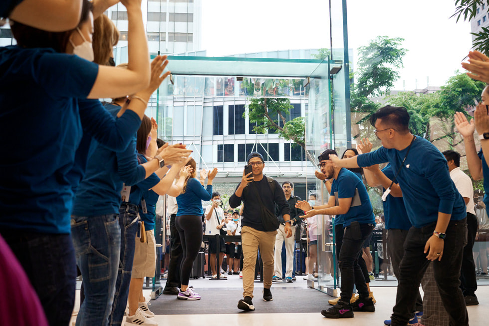 September 2022 APAC advertiser of the month: Apple