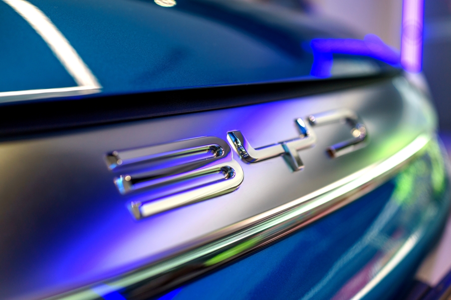 BYD races past Tesla—surpasses $100 billion revenue milestone