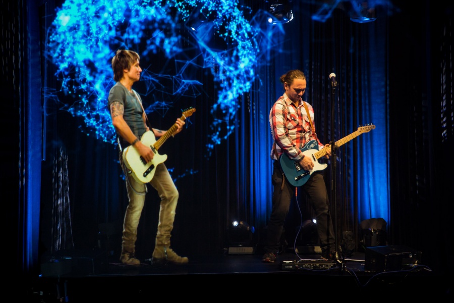 How it really works… 3D holograms