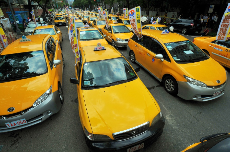 Local ride-hailing services in Taiwan blow Uber out of the water