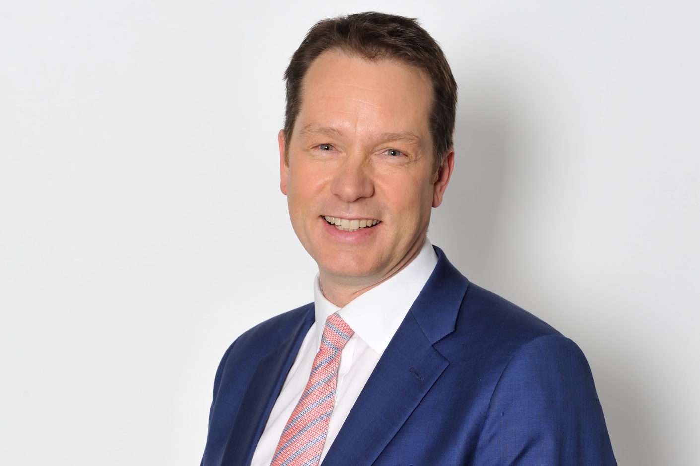 BBC Global News chief: It’s ‘unfair’ and ‘a bit immature’ for news industry to rely on Facebook & Google to save us