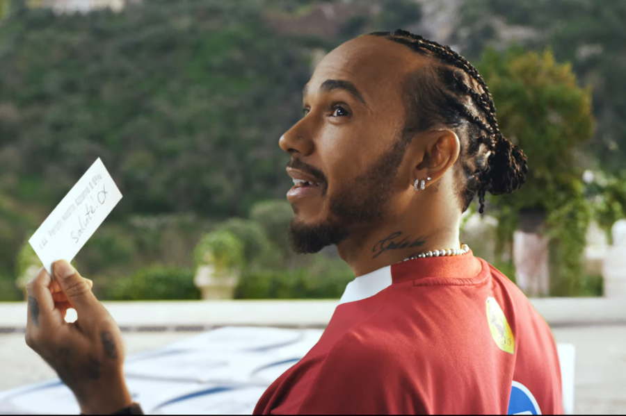 Lewis Hamilton welcomed to Ferrari and Italy with non-alcoholic beer from Peroni