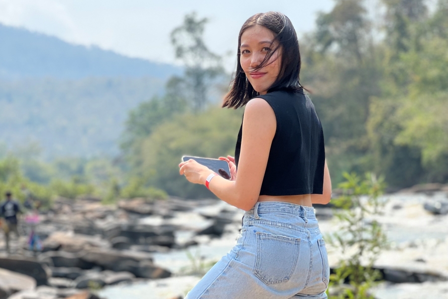 Creative Minds: A limbo artist dreams of discussing the human mind at dinner