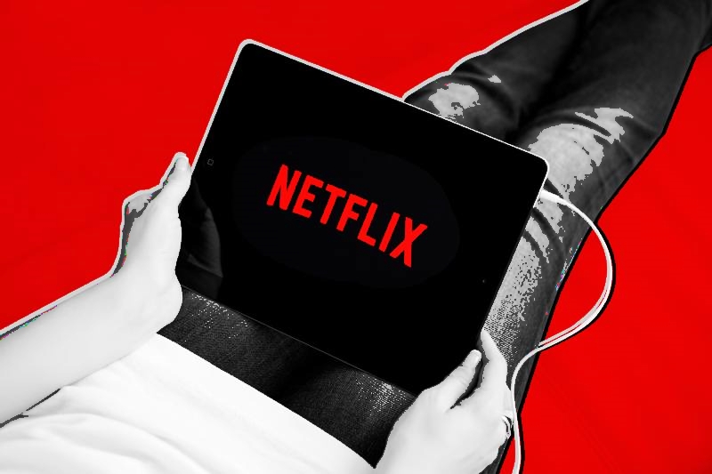 Netflix beefs up subscribers and live sports ahead of Amazon’s entrance to streaming ads